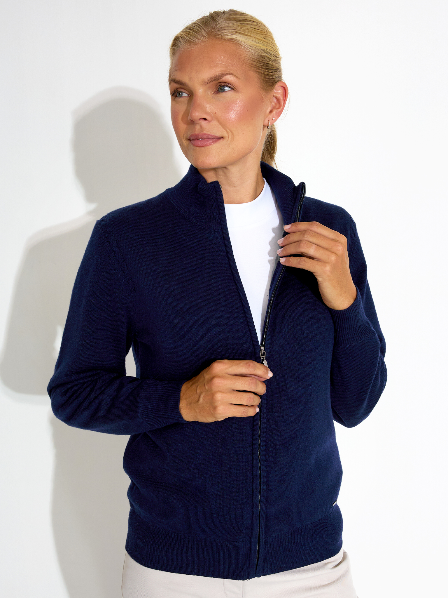 Lds Liffin knitted windstopper - navy i gruppen DAM / Tröjor hos Abacus Sportswear (2346300)