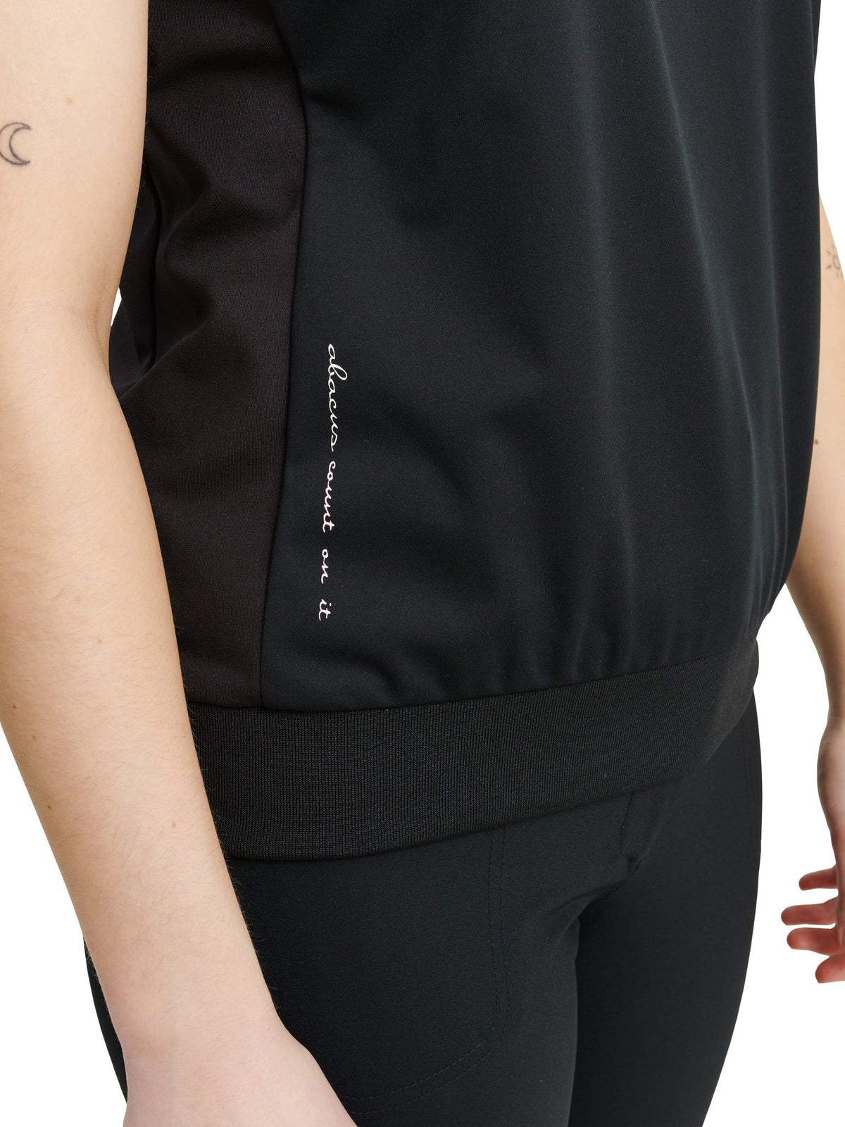 Lds Dornoch hybrid vest - black/begonia-5