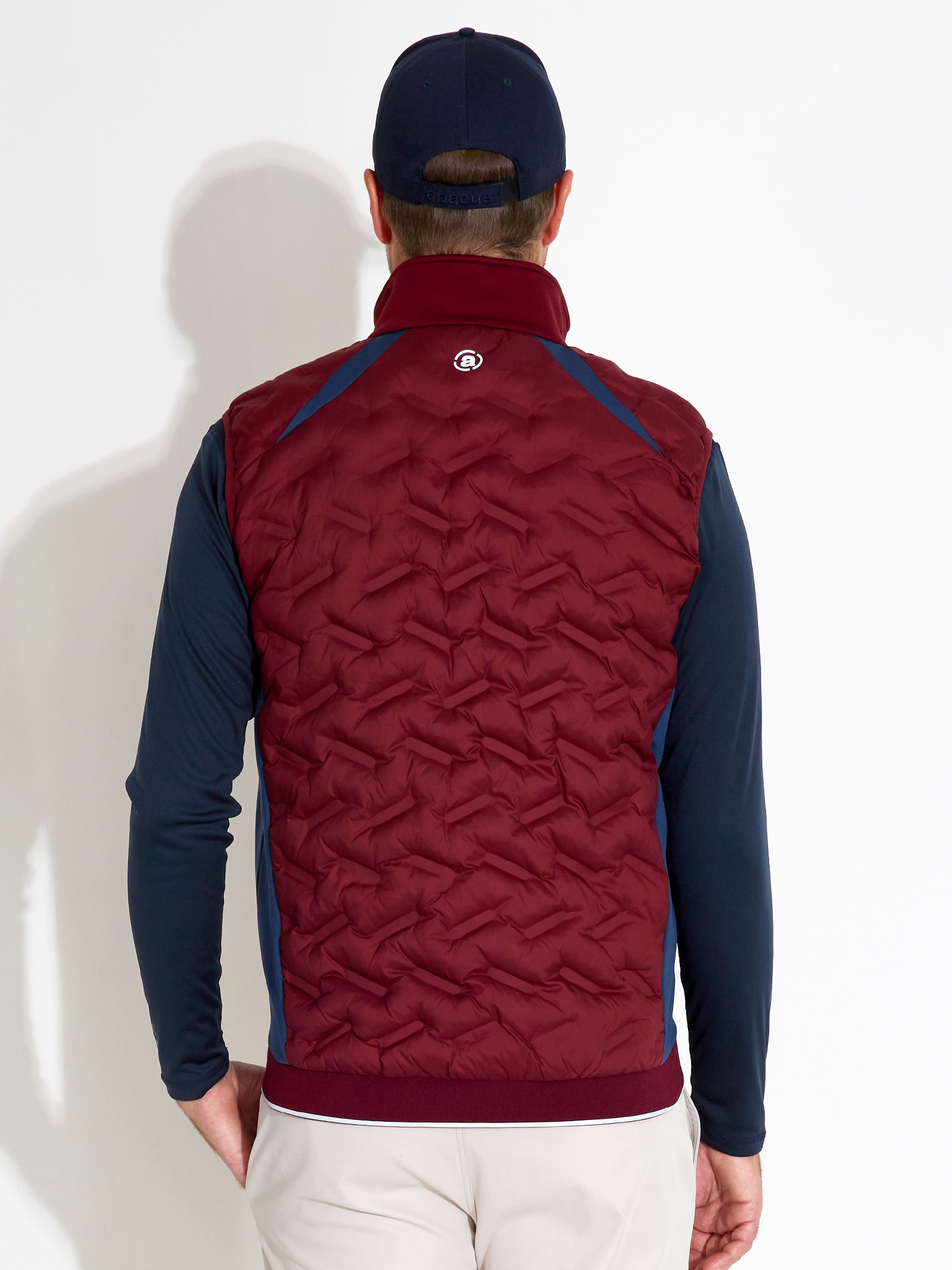 Mens Portrush hybrid vest - cranberry