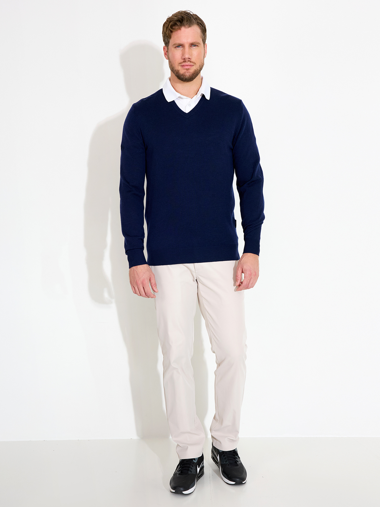 Mens Liffin V-neck pullover - navy